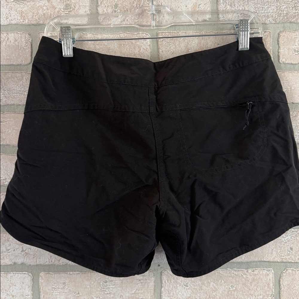 Patagonia black shorts size 6 - Picture 3 of 6